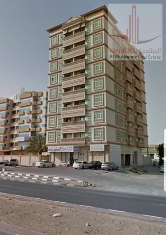One bedroom, a hall with a balcony, 2 bathrooms, near the traffic, passports and court, for annual rent
