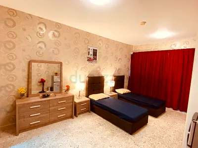 LUXURY MASTER ROOM ON SHEIKH ZAYED ROAD NEAR DIFC-FINANCIAL CENTER METRO JUST HALF MIN WALK