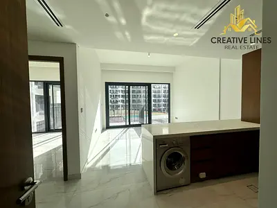 VERY SPACIOUS//BRAND NEW//PRIME LOCATION
