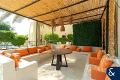 4-Bed Villa | Entertainment Foyer | Vacant