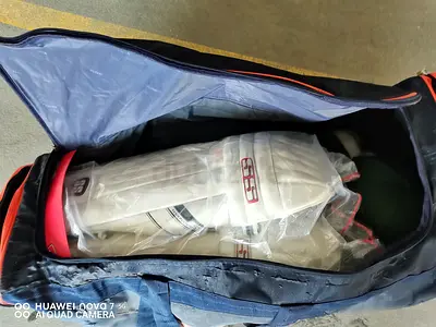 Full Cricket Kit – Excellent Condition (SS Gear)
