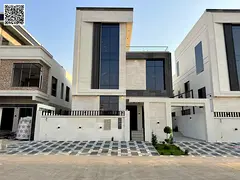 Luxury villa for sale at a negotiable price - with a large yard &amp; courtyard - close to Sheikh Mo