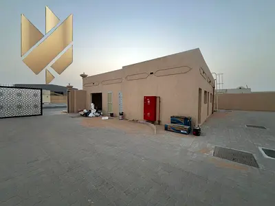 للايجار مصنع الصجعه | موقع استراتيجي وحيوي | شارع ممتاز | مساحه واسعه | بها مستودع | مكاتب للاعمال | شوروم للعرض | مجهز | مزود بحمايه مدنيه | 224kw |