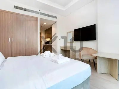 Spacious Studio | Farhad Azizi | Full Pool View
