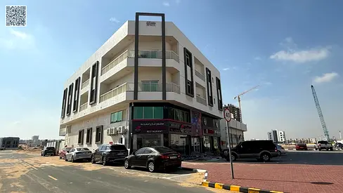 بناية للبيع جديده اول ساكن وبدخل ٩٪