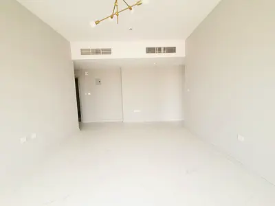 Brand new 1bhk with balcony near by Sharjah Mosque and full open view price 43k