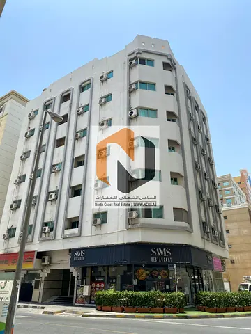 للبيع بناية سكنية  تجارية في حي القاسمية G+6 وعليها مدخول 10%