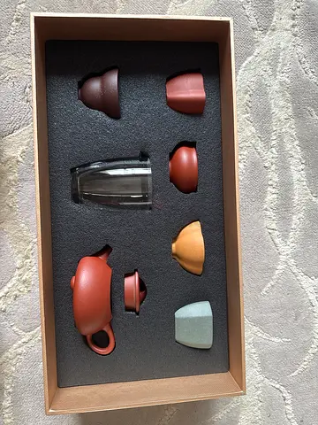 Japanese tea set — teapot, 6 cups and glass