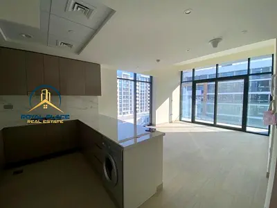U SHAPE KITCHEN | CHILLER FREE | MULTIPLE OPTIONS TO SHARE