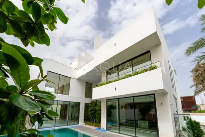 Custom-Built Smart Villa | Prime Umm Suqeim Address