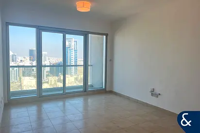 1 Bedroom | Full lake views | Mid floor