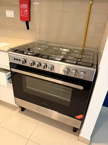 Hisense Stainless steel gas cooker with oven - excellent condition