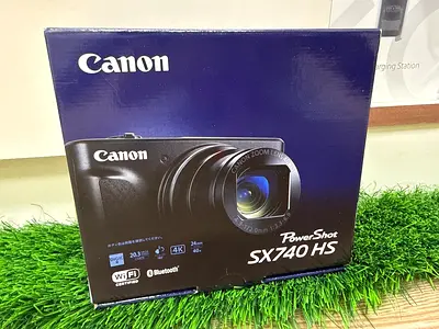 Canon sx740hs black Camera