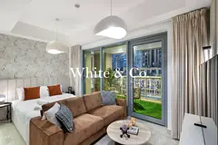 BOULEVARD VIEW | MODERN | SPACIOUS STUDIO