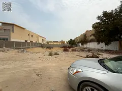 A plot of land for sale, residential and investment, with the possibility of converting it to commer
