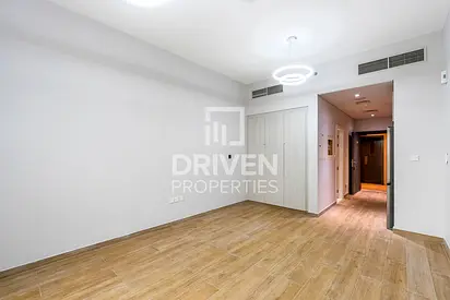 Prime Location | Mid Floor | Large Layout