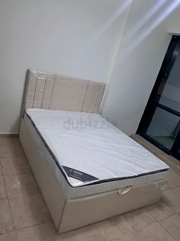 Brand New Queen size bed and pillow top matters for Sale! Hydraulic bed storage bed family bed!