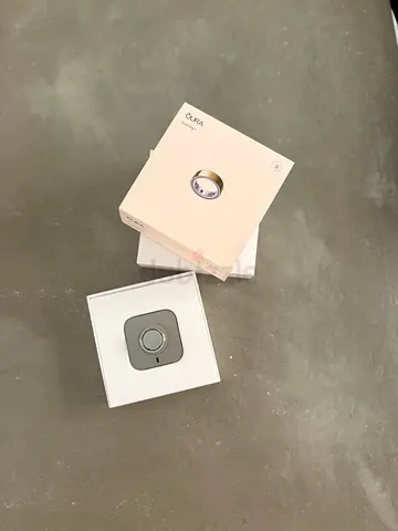 Brand New Oura Ring  Charger With Box - Size 9