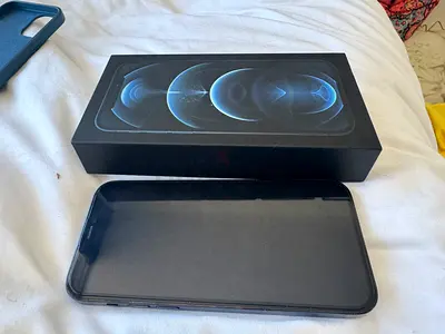 iPhone 12 Pro 256G with original box - good condition-Battery 77%