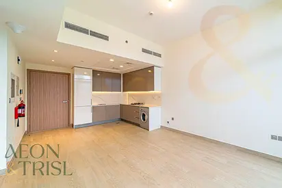 Spacious 1 Bedroom | Burj View | Unfurnished