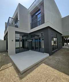 4BR Villa | large plot and upgraded Garden &amp; City Views | semi detached villa