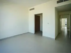 Spacious 3BR | Semi-Detached | Vacant Soon