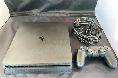 Ps4 slim with original control and cable