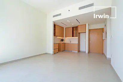 Close to Mall | Brand New | Vacant Now