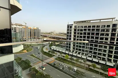Prime Location| With Bolcony| Corner Unit