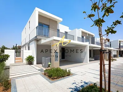 Close to Pool | Vacant | 4 Bed + Maids