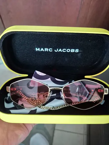 Stylish Marc Jacobs Sunglasses with Case