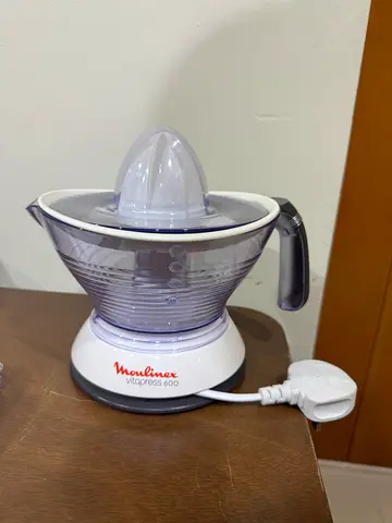 Orange juicer - moulinex