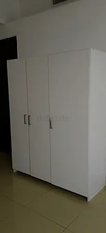 3 door Cabnit for sale