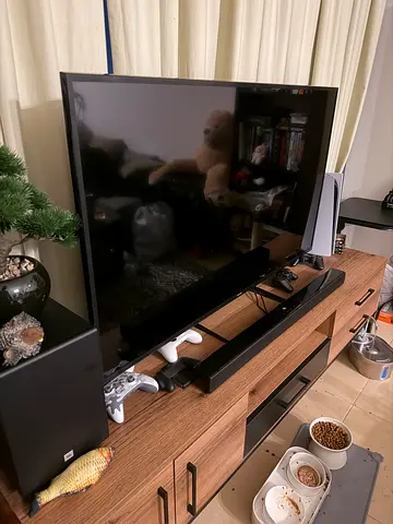 Samsung LED TV with Soundbar