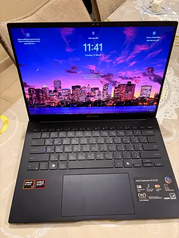 Asus Zenbook 14 OLED UM3406HA-OLEDR7W, AMD Ryzen 7-8840HS Processor/16GB RAM/1TB SSD