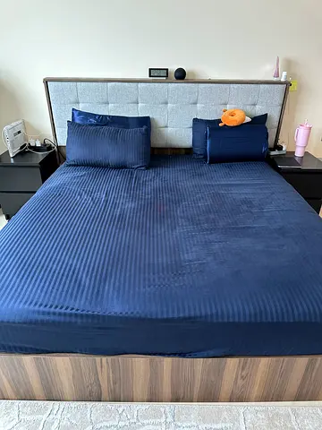 King Size Bed Frame with Padded Headboard – Excellent Condition – No Mattress