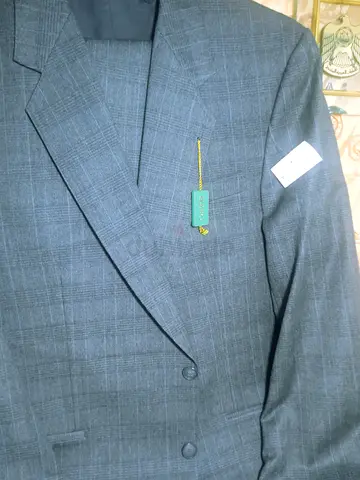 FOR SALE: Premium Men’s Suit – CA (Canda) – 60% Wool – Excellent  Customizable