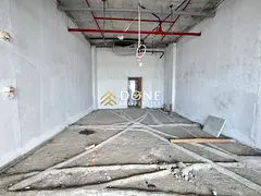 Luxury shop very prime location business area ready to move only jest 90k