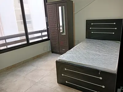 Room whith partition rental