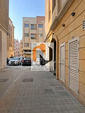 للبيع – بناية متعددة الاستخدامات أرضي وثلاثة    الموقع: مويلح التجارية – إمارة الشارقة