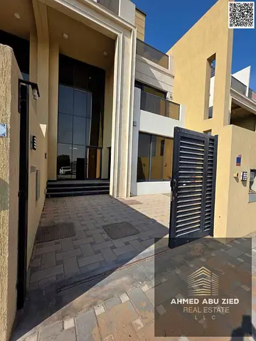 Luxury 4BR villa in Al Zahya, Ajman, hall & majlis, roof & yard, master rooms, maid’s room, spacious hall, 6 baths, wide yard