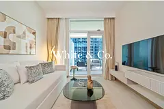 FULLY FURNISHED | BALCONY | VACANT