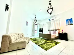 Master bed room in Al Safa  - Near onpassive metro