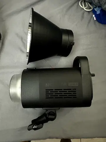 NEEWER CB60B 70W LED Video Light