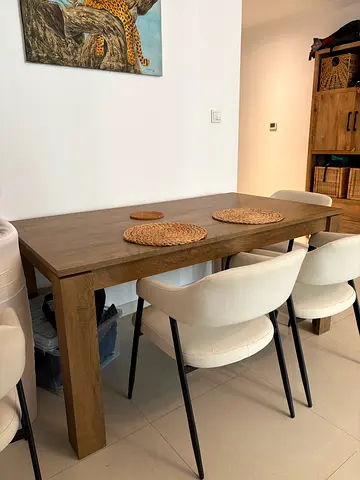 Dining table for sale without chairs