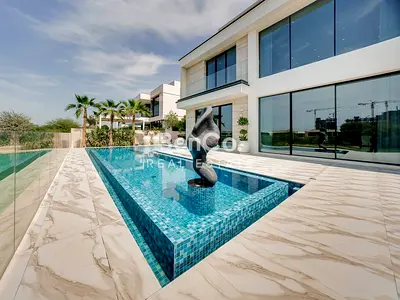 Vastu | Full Course Views| 6 Bed/Basement