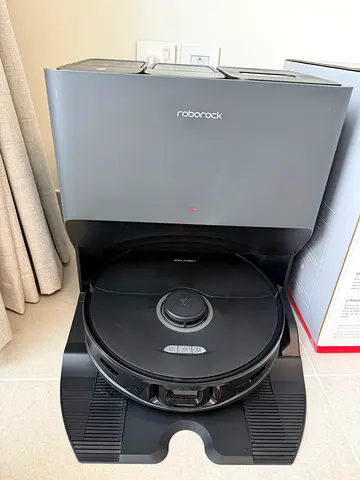 Roborock S8 Pro Ultra Robot Vacuum with original box and extra spare parts