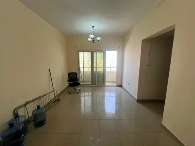 عرفتين وصاله ابو شغاره قريبه  من جميع الخدمات مع بلكونه