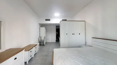 Upgraded Unit| Fully Furnished| Chiller Free