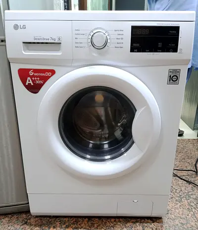 L.G direct drive latest model 7kg washing machine for sell 💯 good working